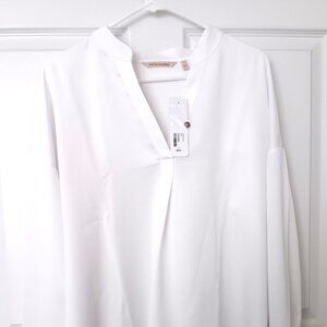 Silky Soft Surroundings White Blouse, long sleeves with button cuffs,  Large